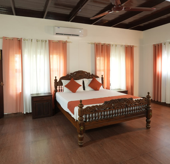 Pavizamalli Room
